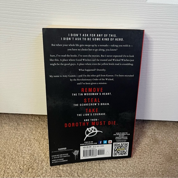 dorothy must die by danielle paige - book - Picture 2 of 2